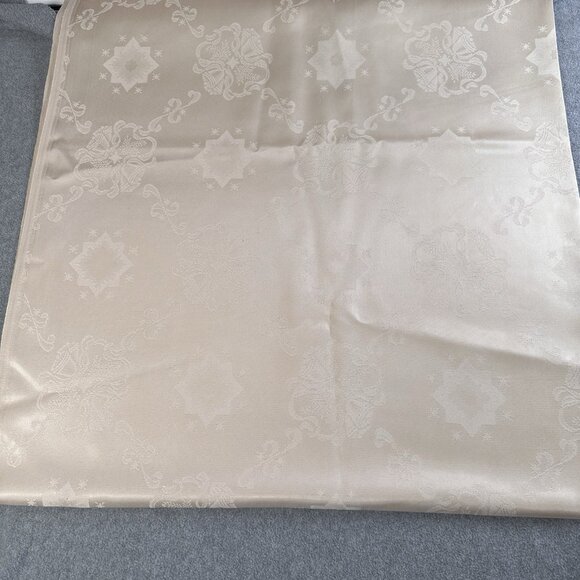 Vintage Cream Satin Damask Tablecloth 70 x 54 Floral Star Pattern - Picture 11 of 15